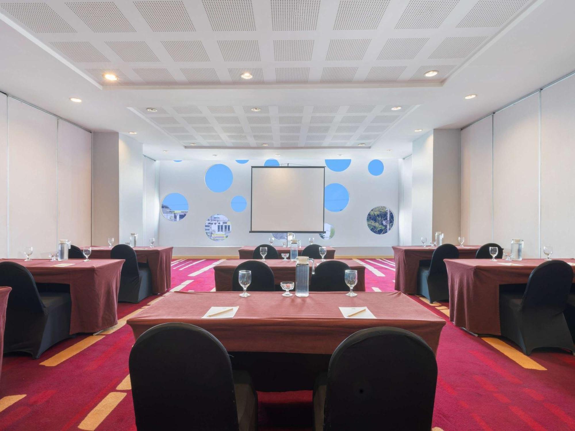 Ibis Styles Hotel 3*